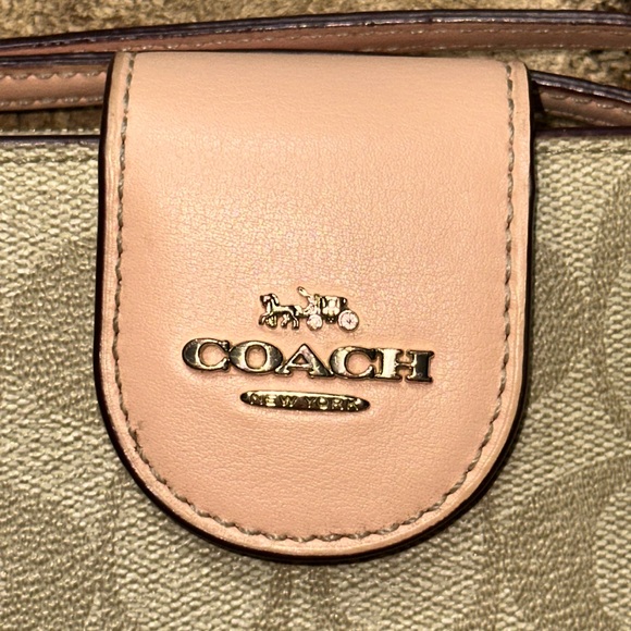 COACH Tech Phone Wallet In Colorblock Signature Canvas - Picture 2 of 13
